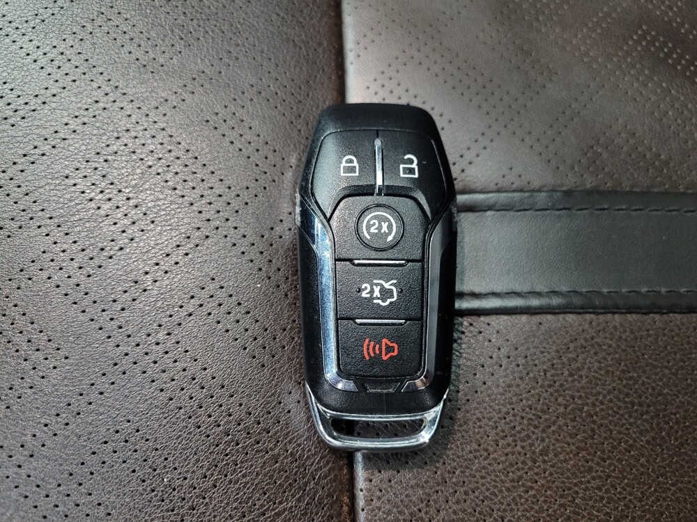 2016 Lincoln MKX in Kissimmee, FL 34744 - 18125189 32