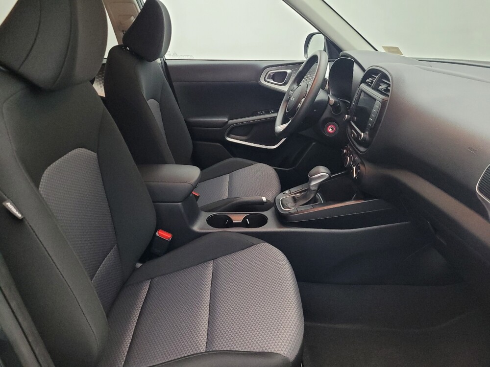 2025 Kia Soul in Hialeah, FL 33014 - 18125196 21