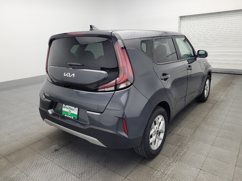 2025 Kia Soul in Hialeah, FL 33014 - 18125196 9