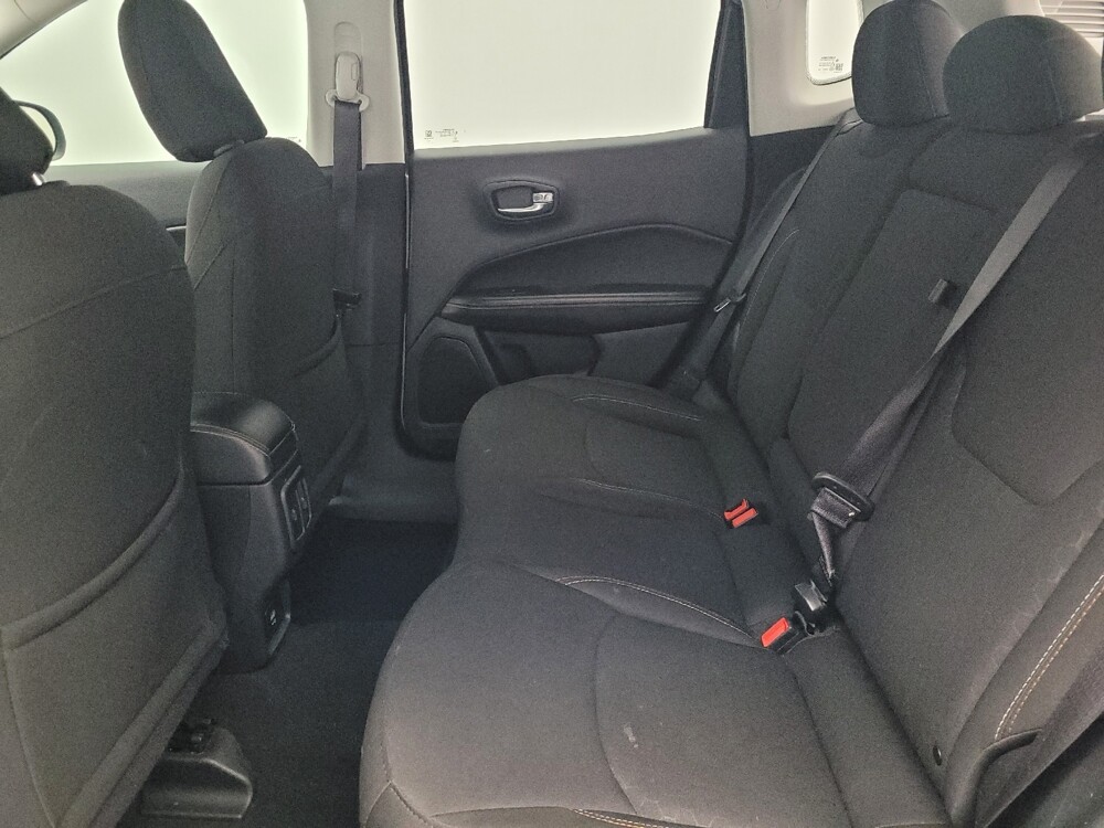 2020 Jeep Compass in Lauderdale Lakes, FL 33313 - 18125200 18