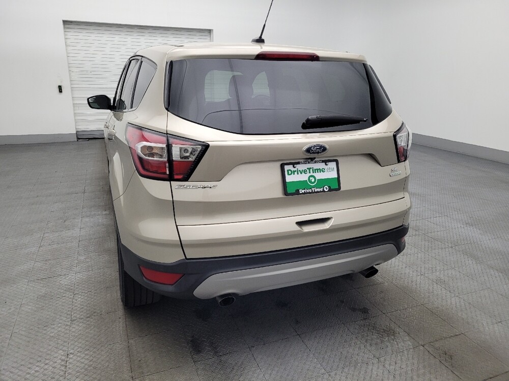 2017 Ford Escape in Orlando, FL 32808 - 18125201 6