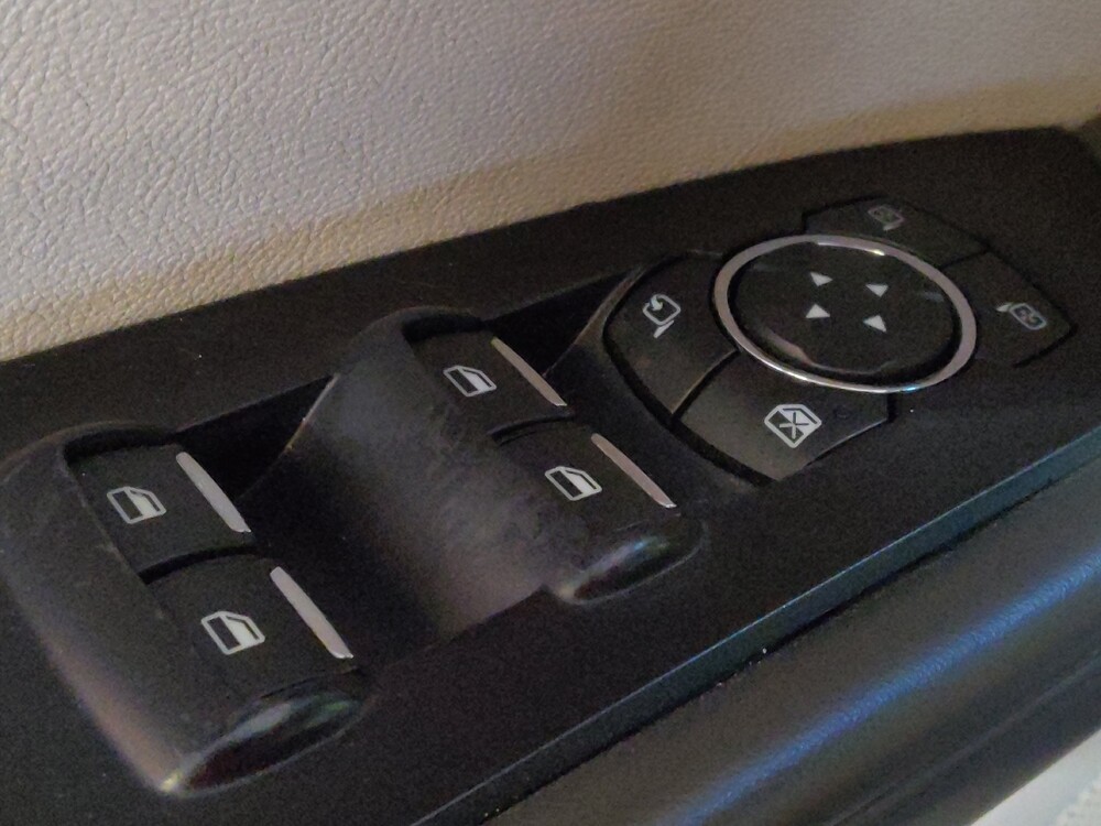 2017 Lincoln MKX in Jacksonville, FL 32210 - 18125203 27