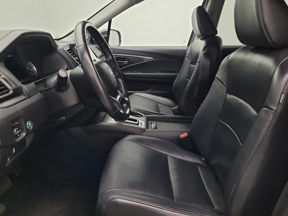 2019 Honda Pilot in Orlando, FL 32808 - 18125210 17