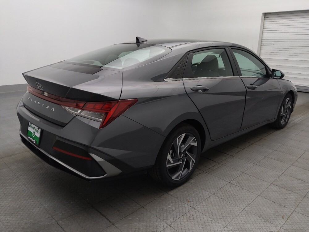 2025 Hyundai Elantra in Jacksonville, FL 32210 - 18125220 9