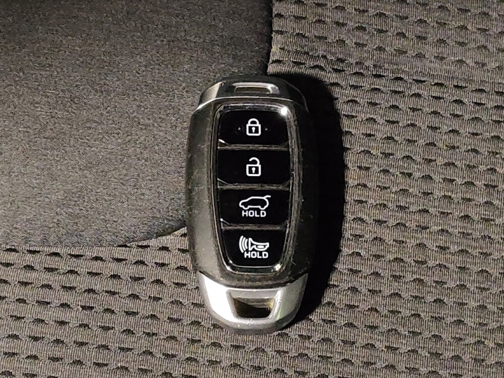 2019 Hyundai Santa Fe in Orlando, FL 32808 - 18125221 32