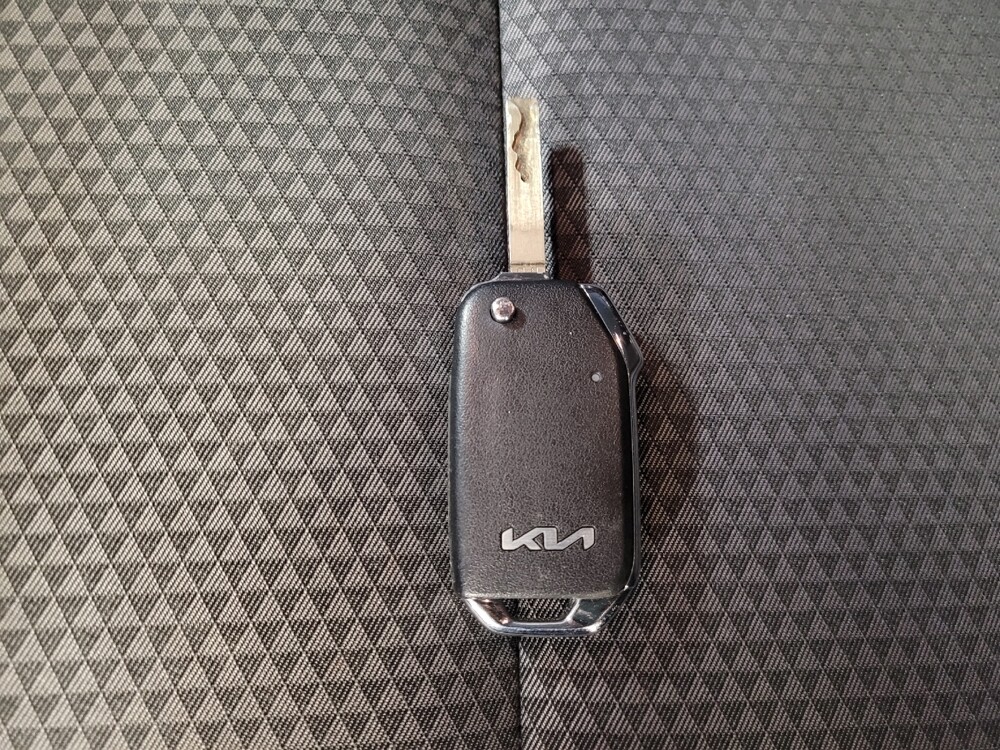 2025 Kia Soul in Jacksonville, FL 32210 - 18125223 32