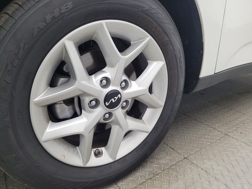 2025 Kia Soul in Jacksonville, FL 32210 - 18125223 31