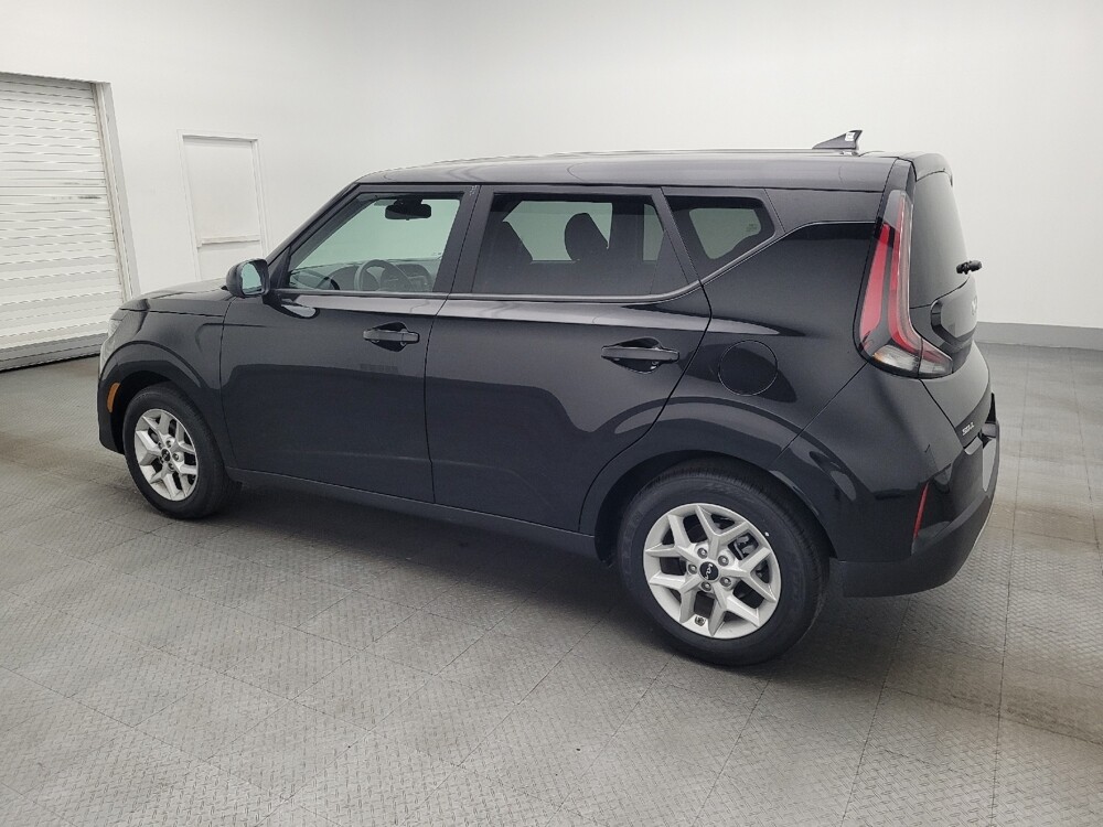 2025 Kia Soul in Orlando, FL 32808 - 18125225 3