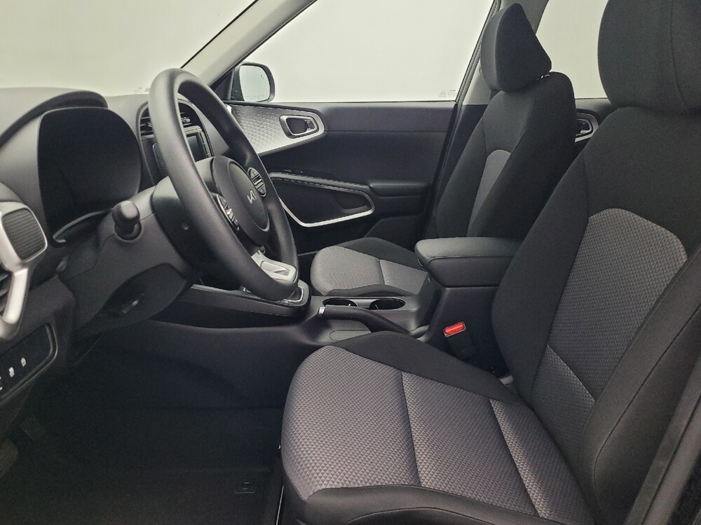 2025 Kia Soul in Orlando, FL 32808 - 18125225 17