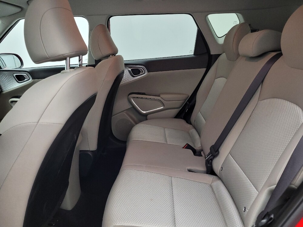 2025 Kia Soul in Charleston, SC 29414 - 18125250 18