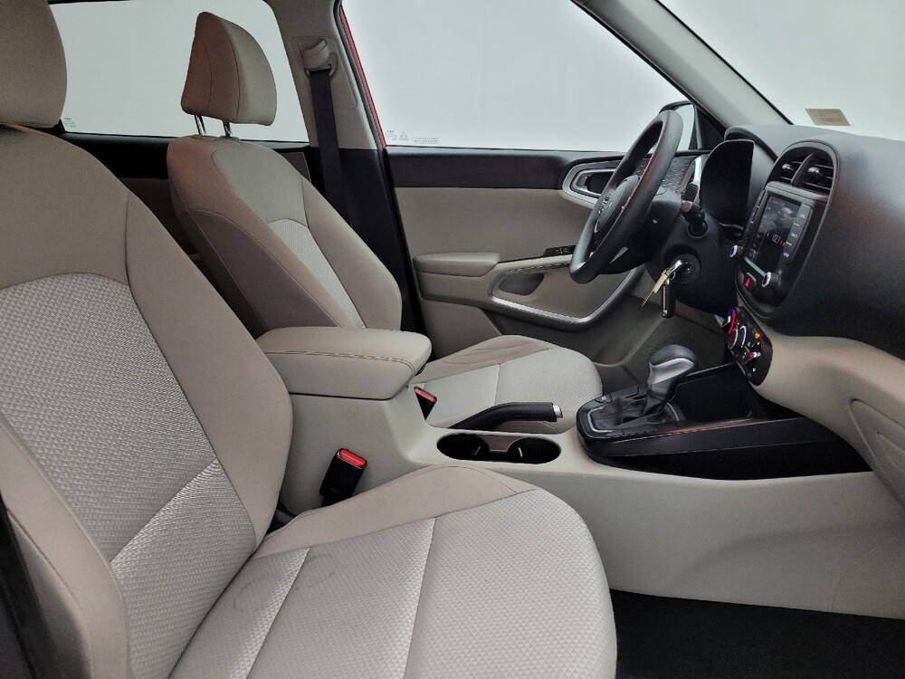 2025 Kia Soul in Charleston, SC 29414 - 18125250 21