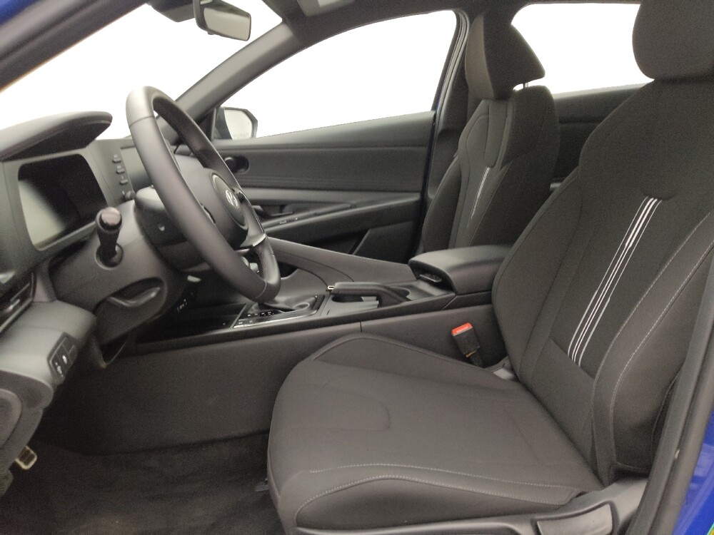 2025 Hyundai Elantra in Lakewood, CO 80215 - 18125258 17