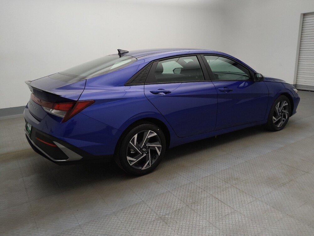 2025 Hyundai Elantra in Lakewood, CO 80215 - 18125258 10