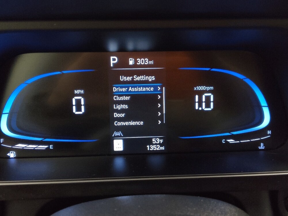 2025 Hyundai Elantra in Lakewood, CO 80215 - 18125258 23