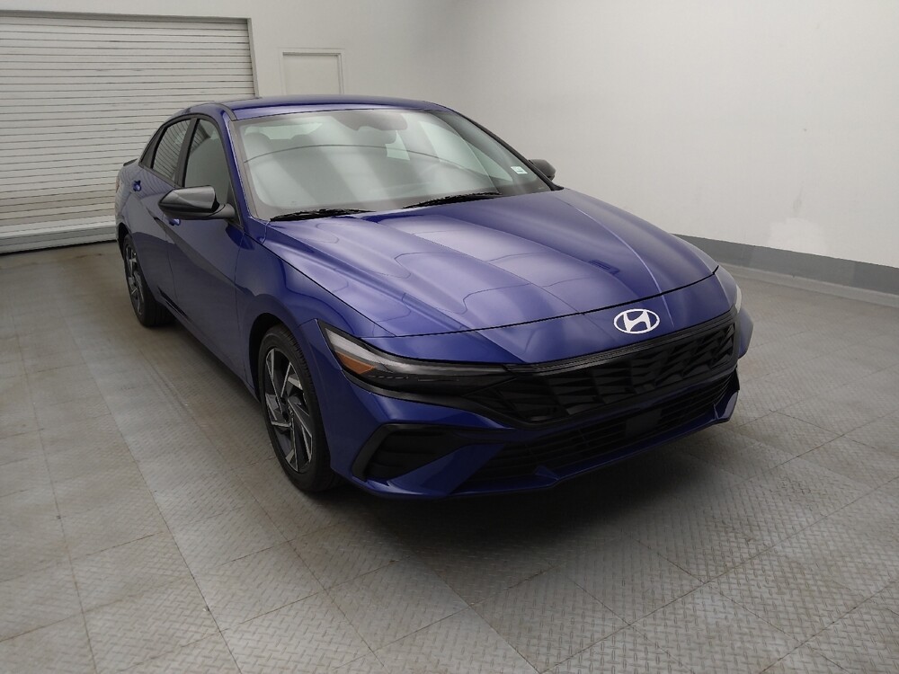 2025 Hyundai Elantra in Lakewood, CO 80215 - 18125258 13