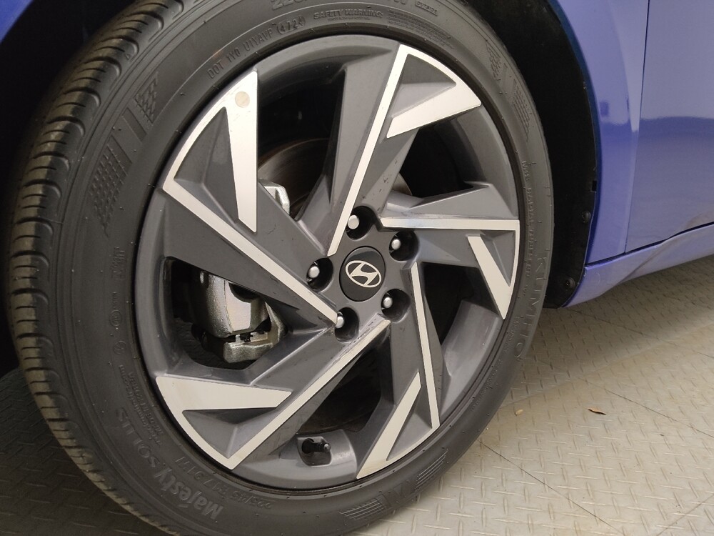 2025 Hyundai Elantra in Lakewood, CO 80215 - 18125258 31