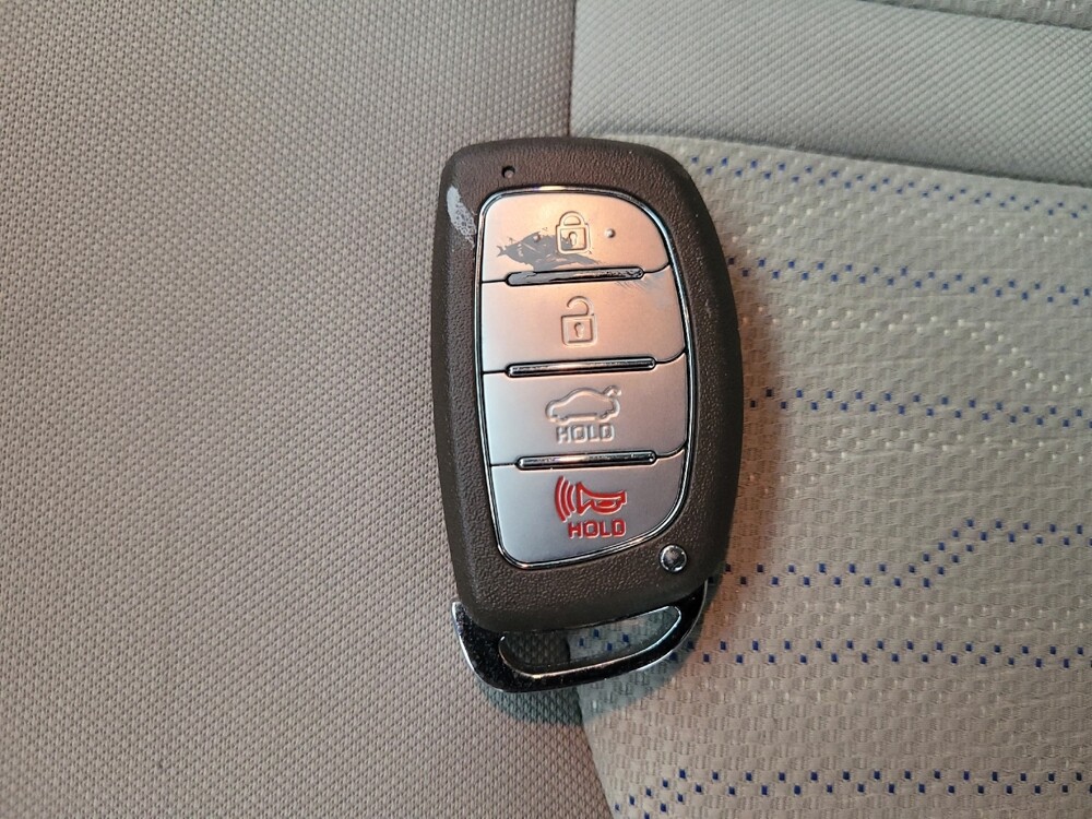 2016 Hyundai Sonata in Huntsville, AL 35816 - 18125268 32