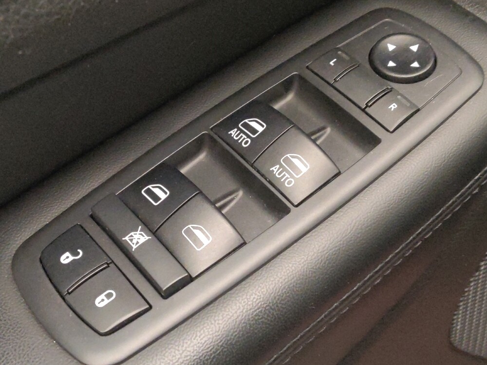 2019 Jeep Grand Cherokee in Houston, TX 77034 - 18125287 27