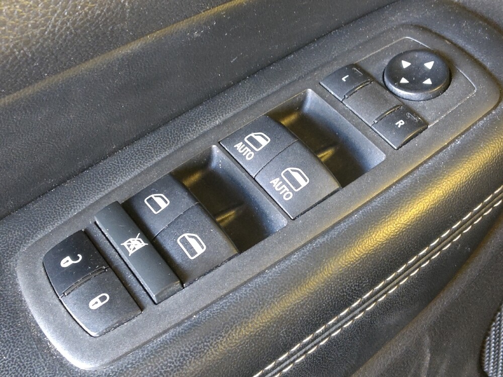 2021 Jeep Grand Cherokee in Metairie, LA 70006 - 18125299 27