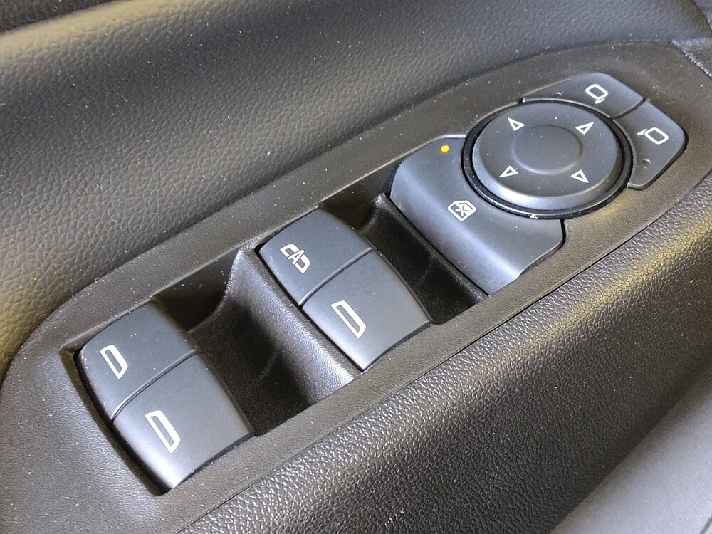 2020 Chevrolet Equinox in Tyler, TX 75701 - 18125300 27