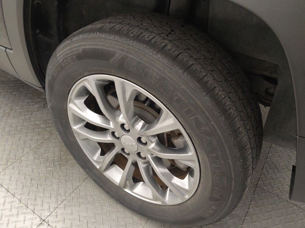 2021 Jeep Cherokee in Baton Rouge, LA 70816 - 18125301 31