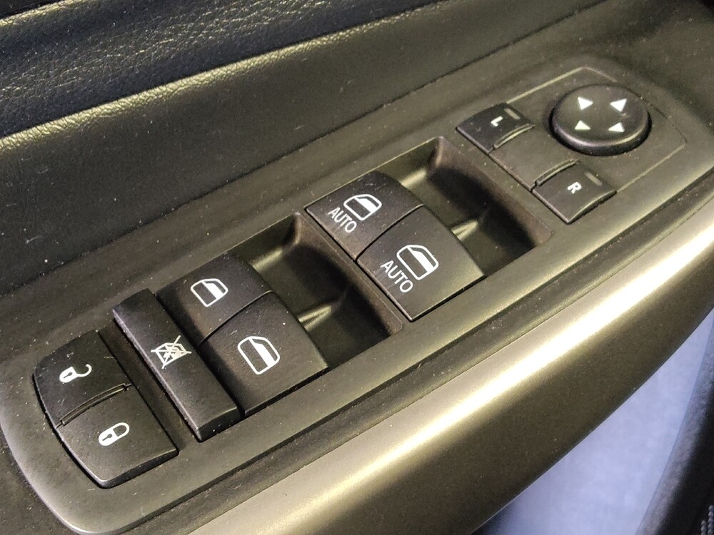 2021 Jeep Cherokee in Baton Rouge, LA 70816 - 18125301 27