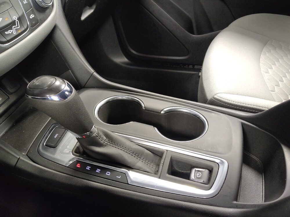 2020 Chevrolet Equinox in Live Oak, TX 78233 - 18125303 26