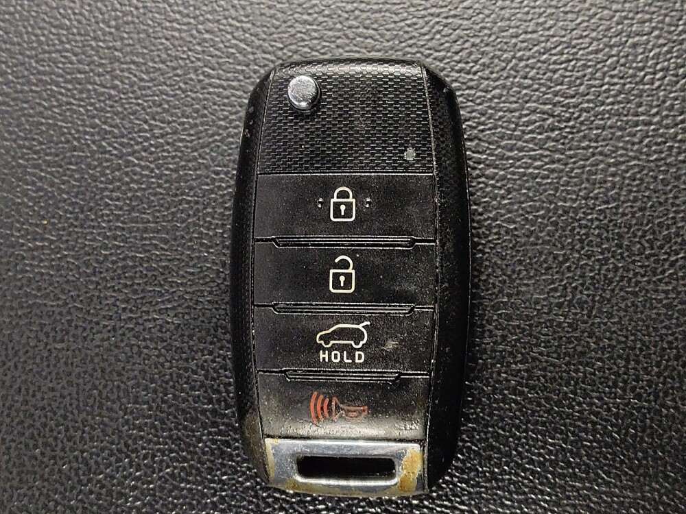 2020 Kia Sorento in Baton Rouge, LA 70816 - 18125307 32