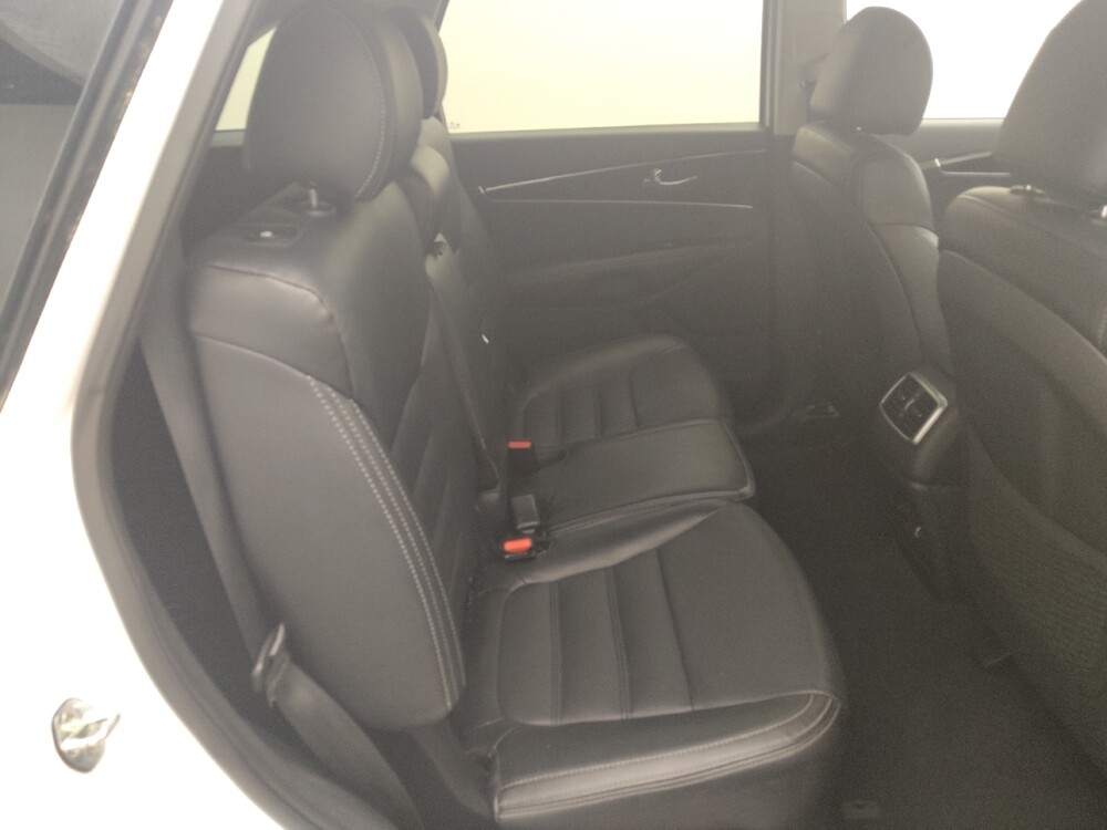 2020 Kia Sorento in Baton Rouge, LA 70816 - 18125307 19