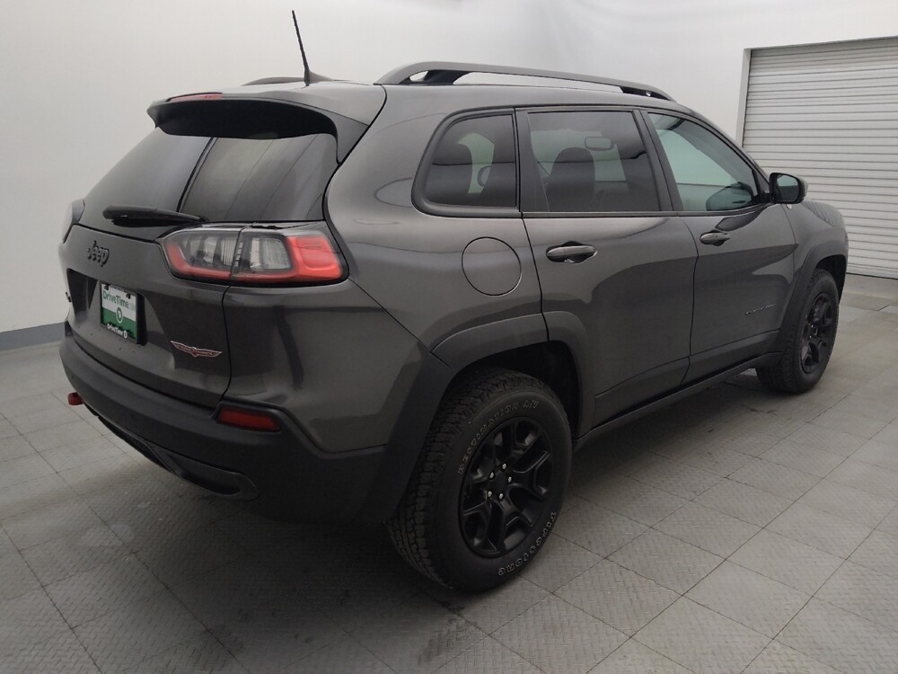 2019 Jeep Cherokee in Houston, TX 77074 - 18125311 9