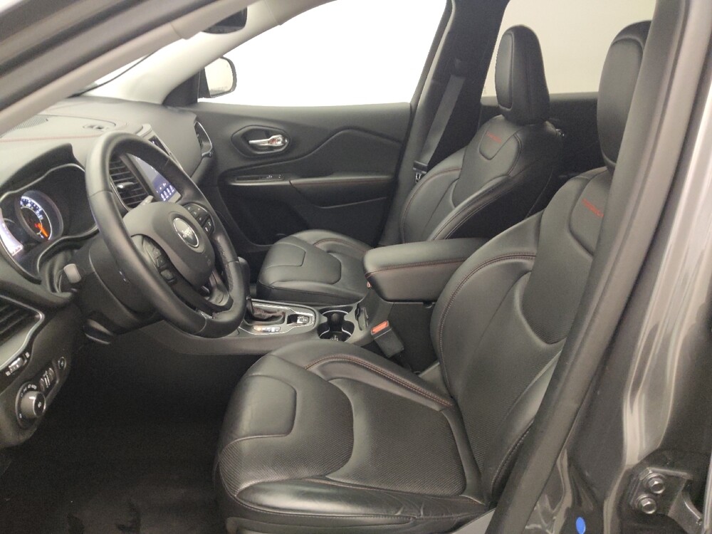 2019 Jeep Cherokee in Houston, TX 77074 - 18125311 17