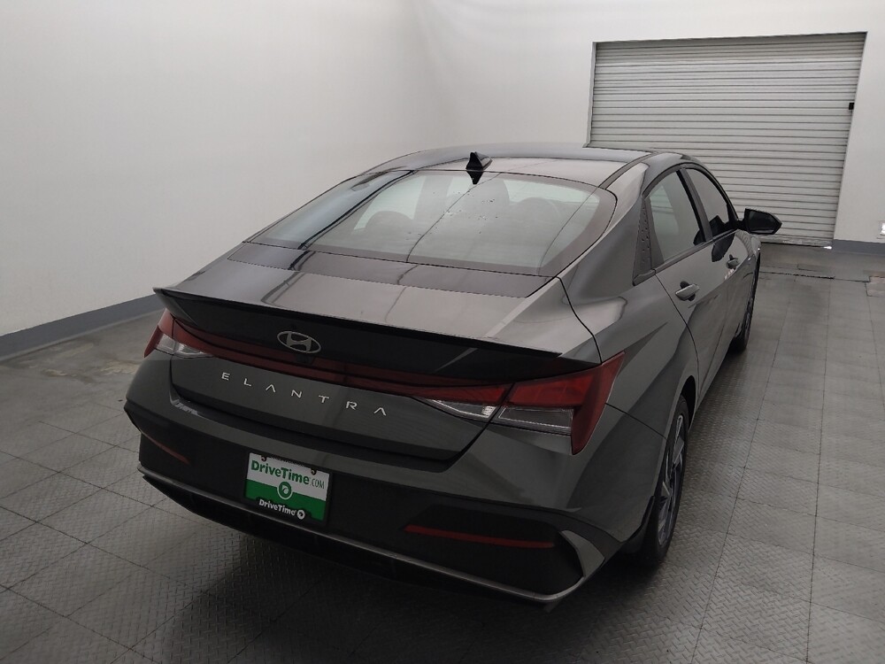 2025 Hyundai Elantra in San Antonio, TX 78238 - 18125312 7