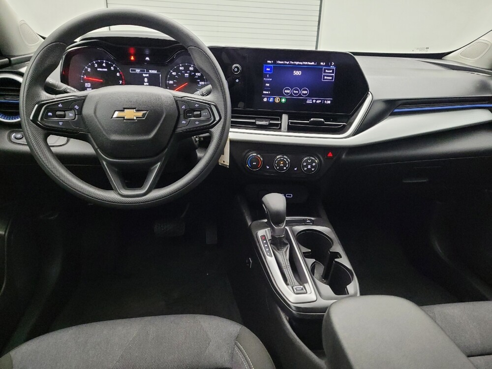 2024 Chevrolet Trax in Miamisburg, OH 45342 - 18125318 22