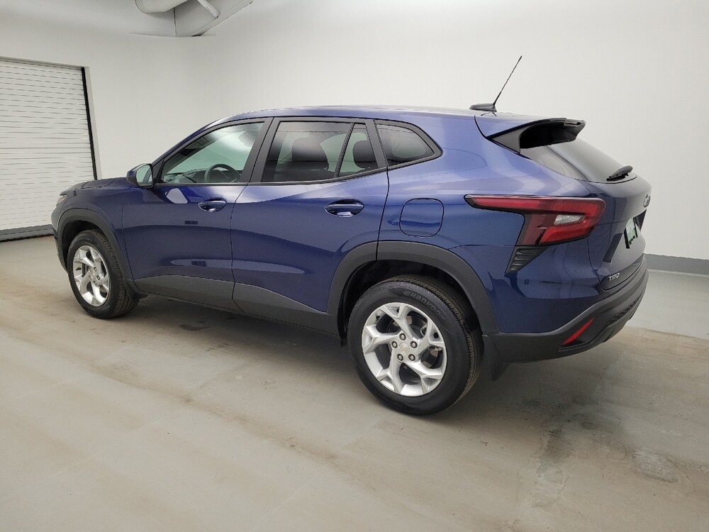 2024 Chevrolet Trax in Miamisburg, OH 45342 - 18125318 3