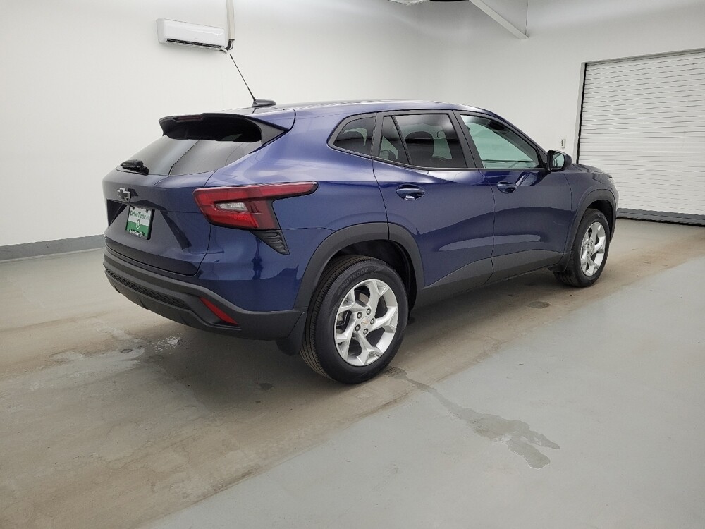 2024 Chevrolet Trax in Miamisburg, OH 45342 - 18125318 10