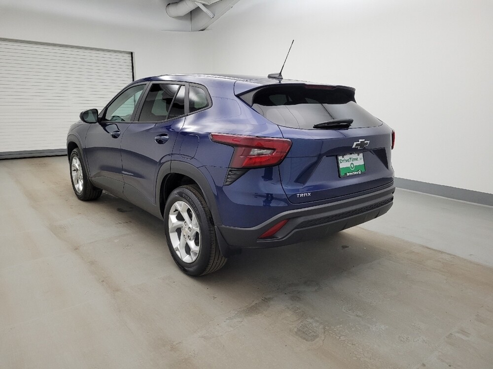 2024 Chevrolet Trax in Miamisburg, OH 45342 - 18125318 5