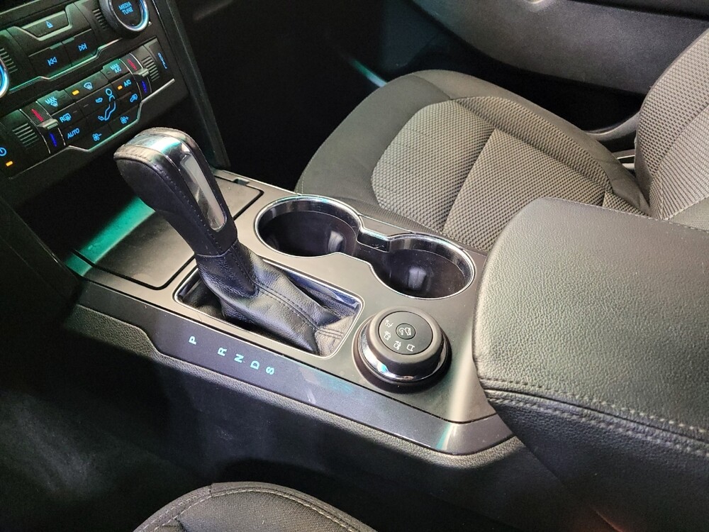 2017 Ford Explorer in Miamisburg, OH 45342 - 18125320 26