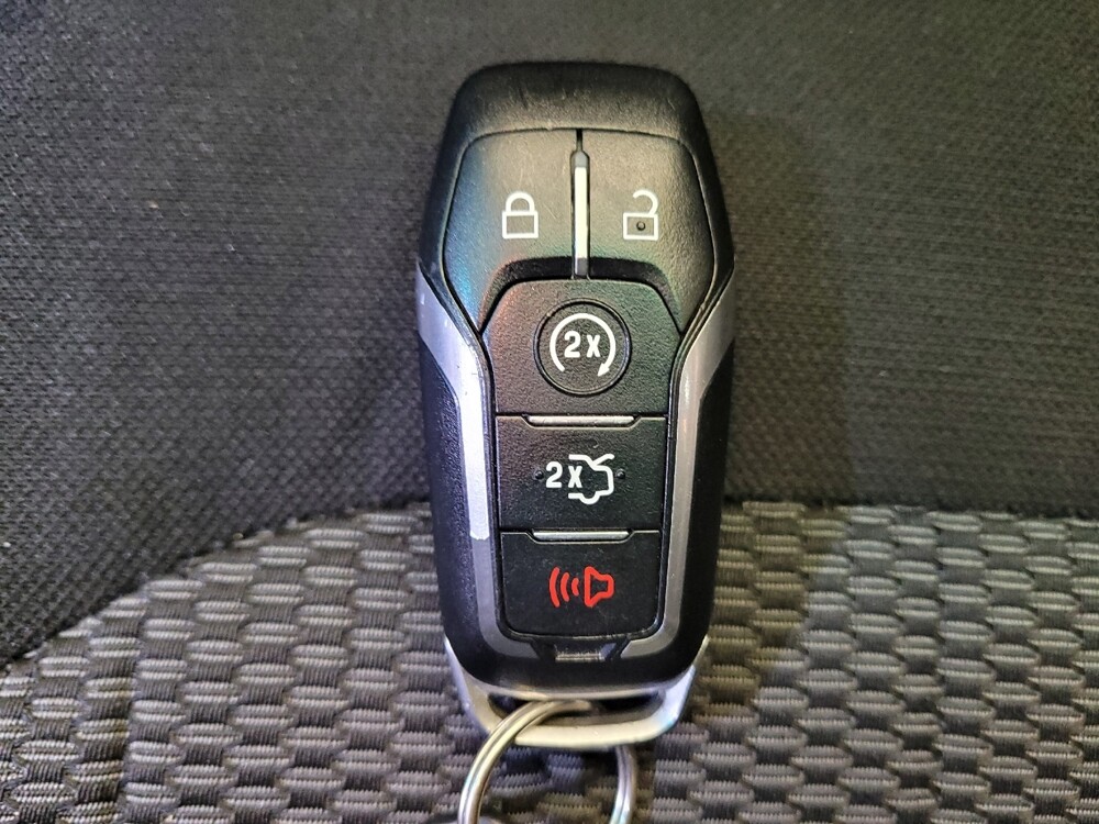 2017 Ford Explorer in Miamisburg, OH 45342 - 18125320 32