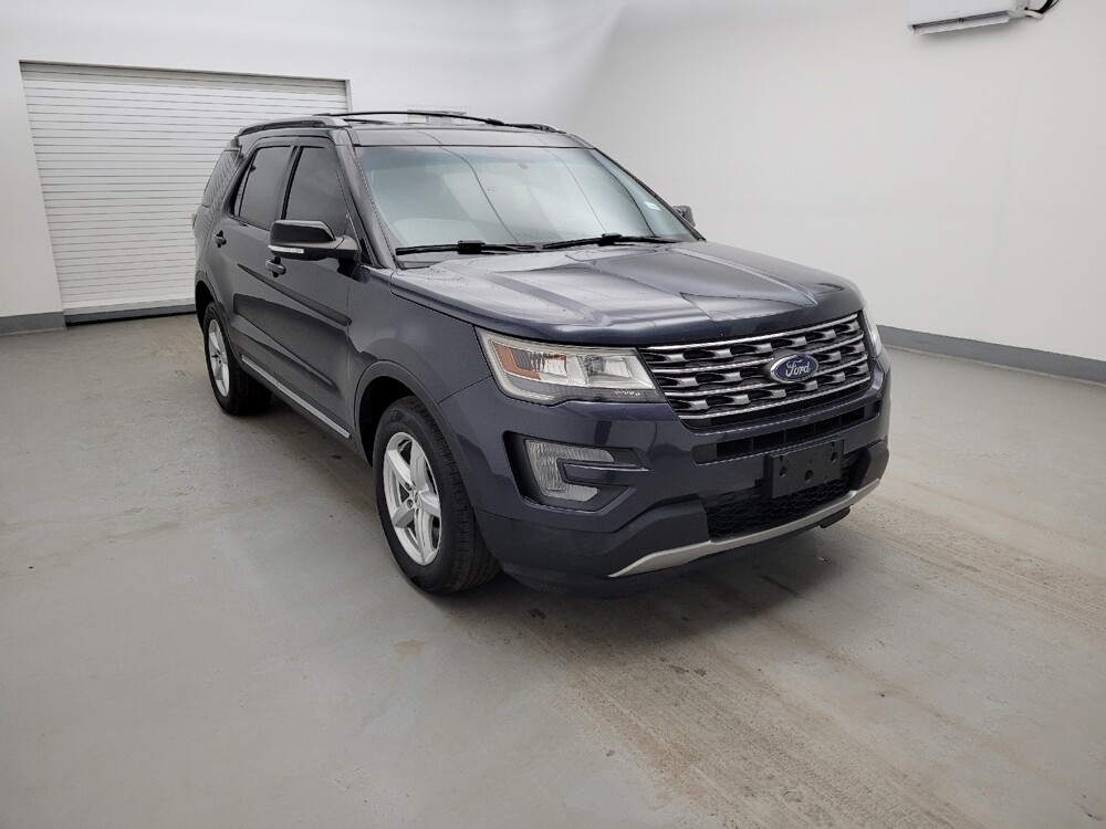 2017 Ford Explorer in Miamisburg, OH 45342 - 18125320 13