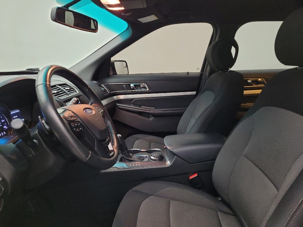 2017 Ford Explorer in Miamisburg, OH 45342 - 18125320 17