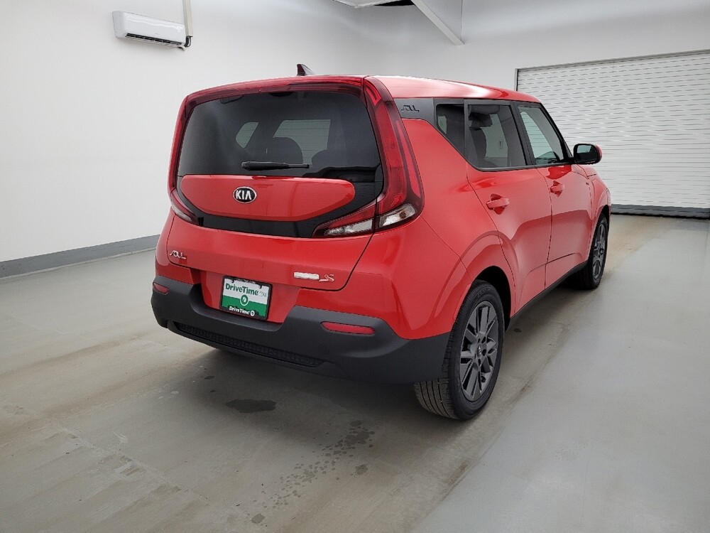 2021 Kia Soul in Maple Heights, OH 44137 - 18125321 9