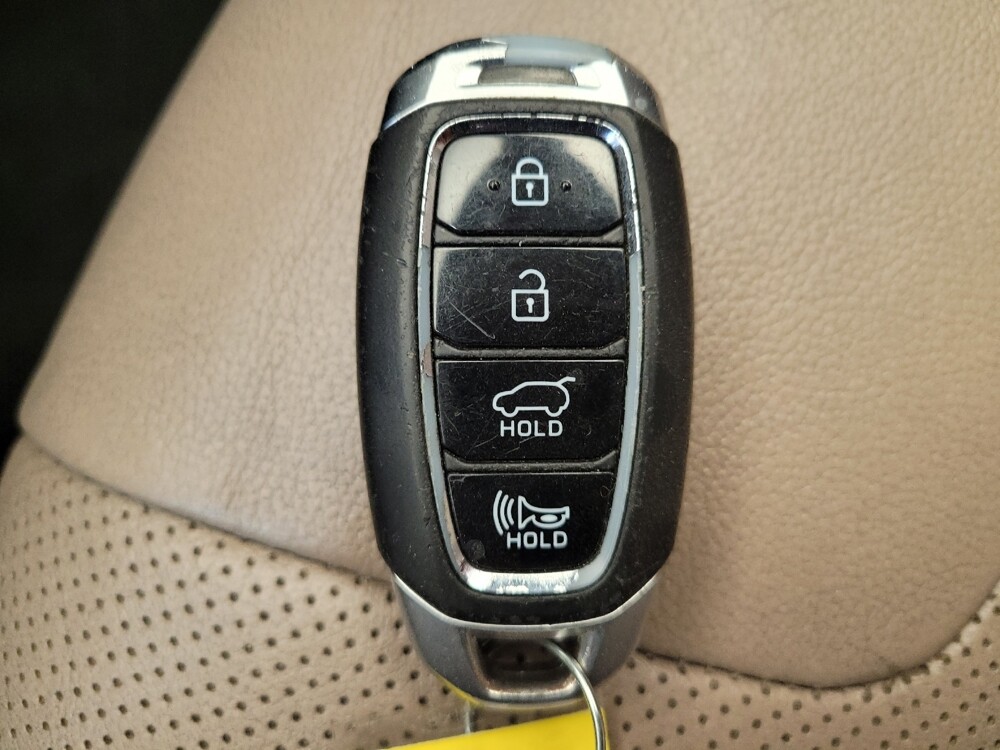 2019 Hyundai Santa Fe in Miamisburg, OH 45342 - 18125322 32