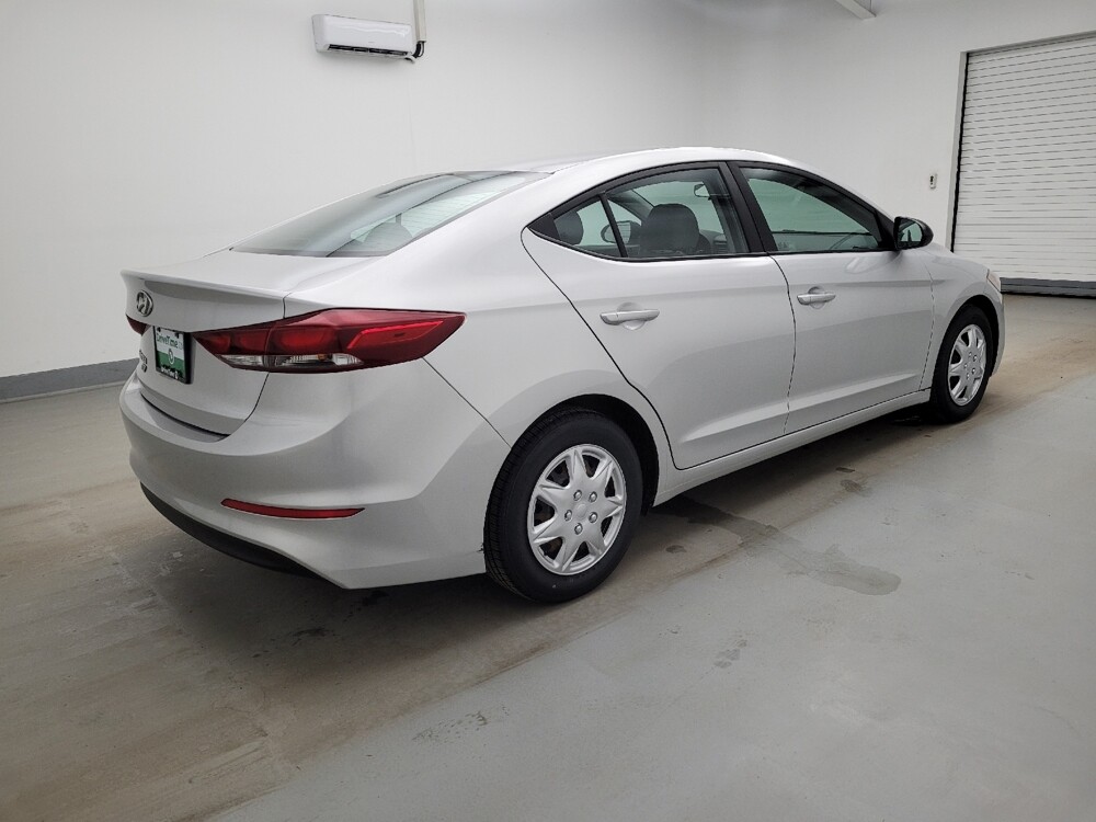 2018 Hyundai Elantra in Maple Heights, OH 44137 - 18125323 10
