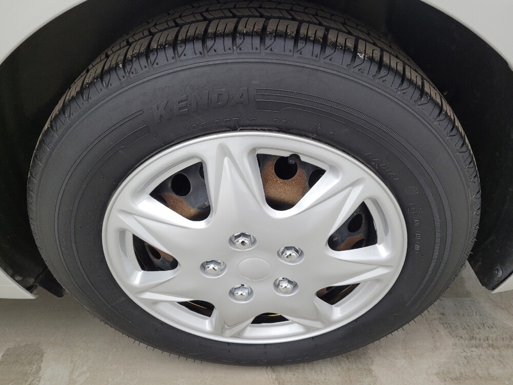 2018 Hyundai Elantra in Maple Heights, OH 44137 - 18125323 31