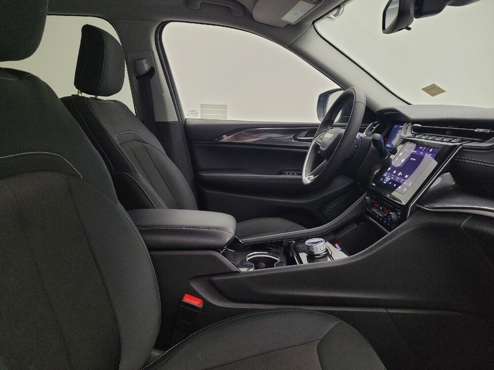 2023 Jeep Grand Cherokee in Maple Heights, OH 44137 - 18125325 21