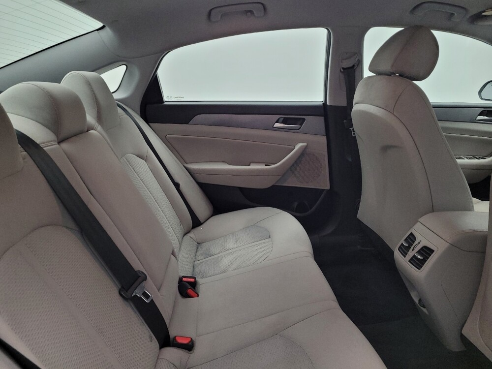 2019 Hyundai Sonata in Miamisburg, OH 45342 - 18125327 19