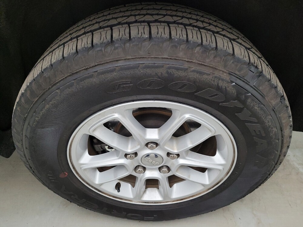 2019 Jeep Grand Cherokee in Miamisburg, OH 45342 - 18125330 31