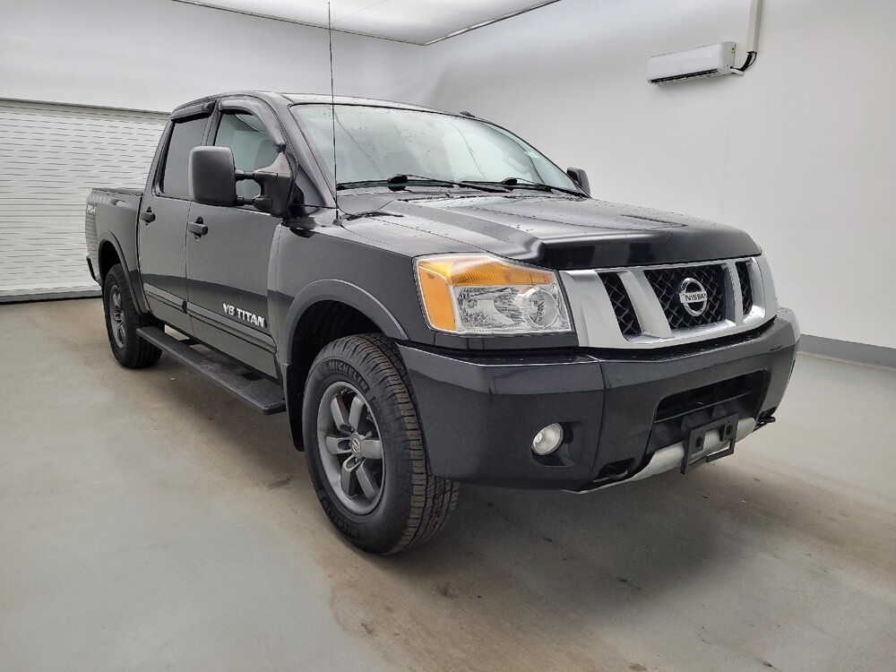 2015 Nissan Titan in Maple Heights, OH 44137 - 18125331 13