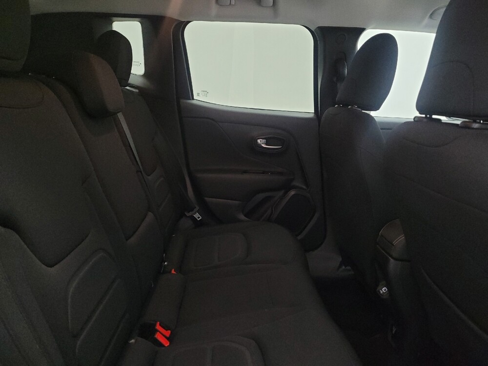 2022 Jeep Renegade in Miamisburg, OH 45342 - 18125333 19