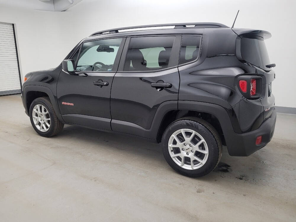 2022 Jeep Renegade in Miamisburg, OH 45342 - 18125333 3